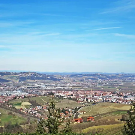 Апартаменты Locazione Turistica Tenuta La Pineta Диано-д'Альба